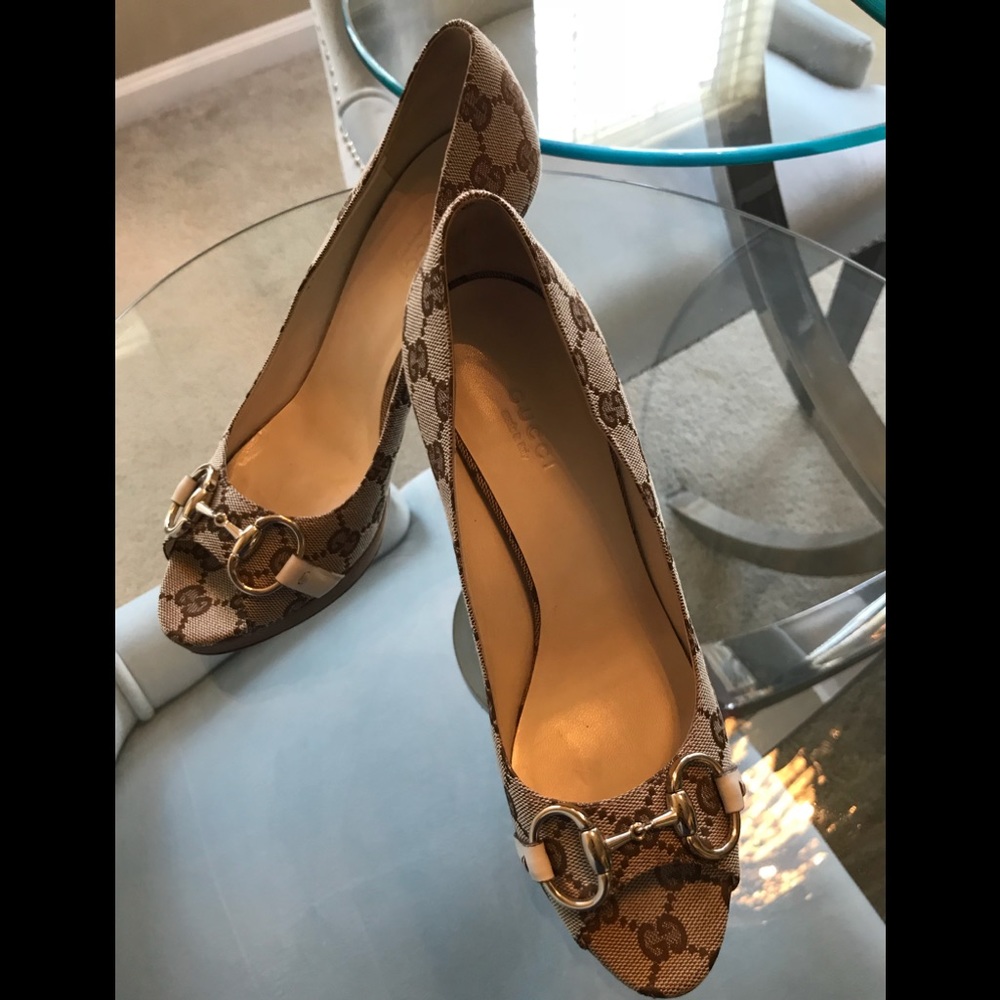 Authentic Gucci Monogram Pumps